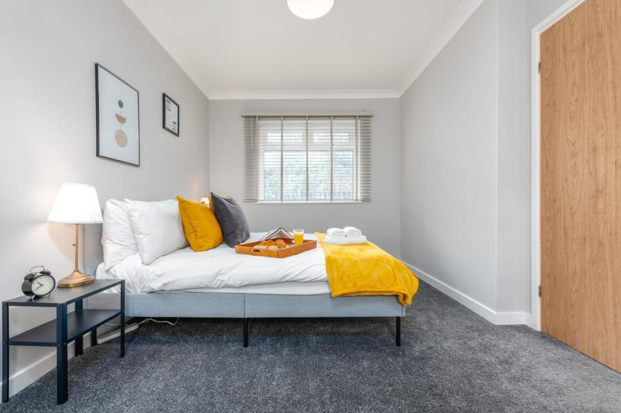 Stayright- 2 Bedroom House, Centrally Located & Close Walk To City Centre カーディフ エクステリア 写真